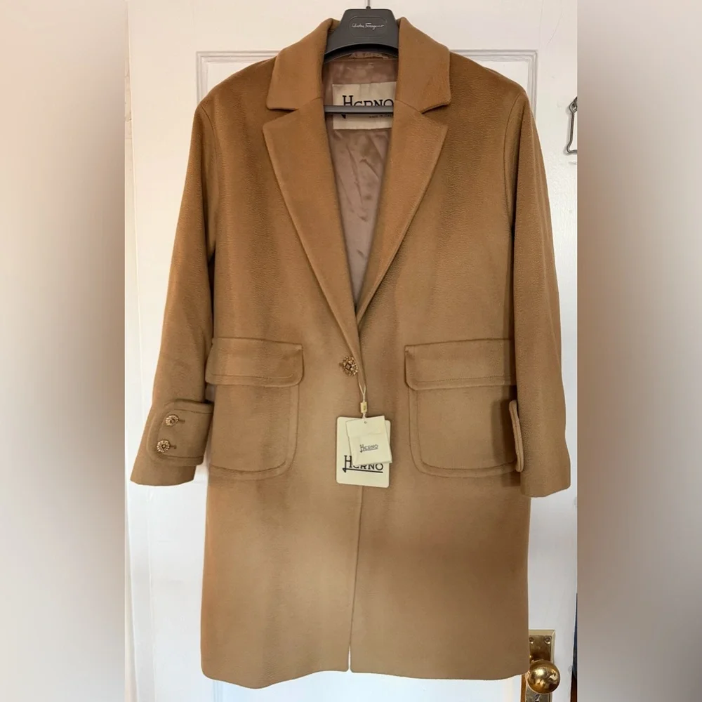Herno Beige Wool Coat with Brooch - Picture 1 of 9